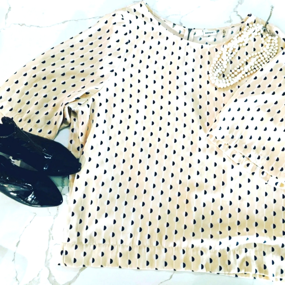 DKNY blouse beautiful condition